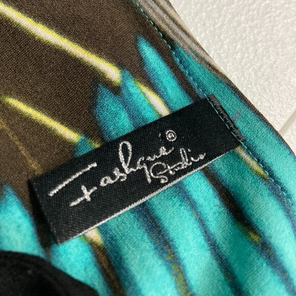 Fashque Studio Top Blouse Stretch Pullover Abstract Multi Asymmetrical S USA - Picture 6 of 11